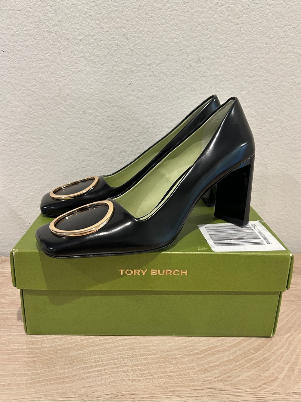 NIB Tory Burch Women's Ring Hardware Pumps 85mm Black, Size 7.5, $450 Retail